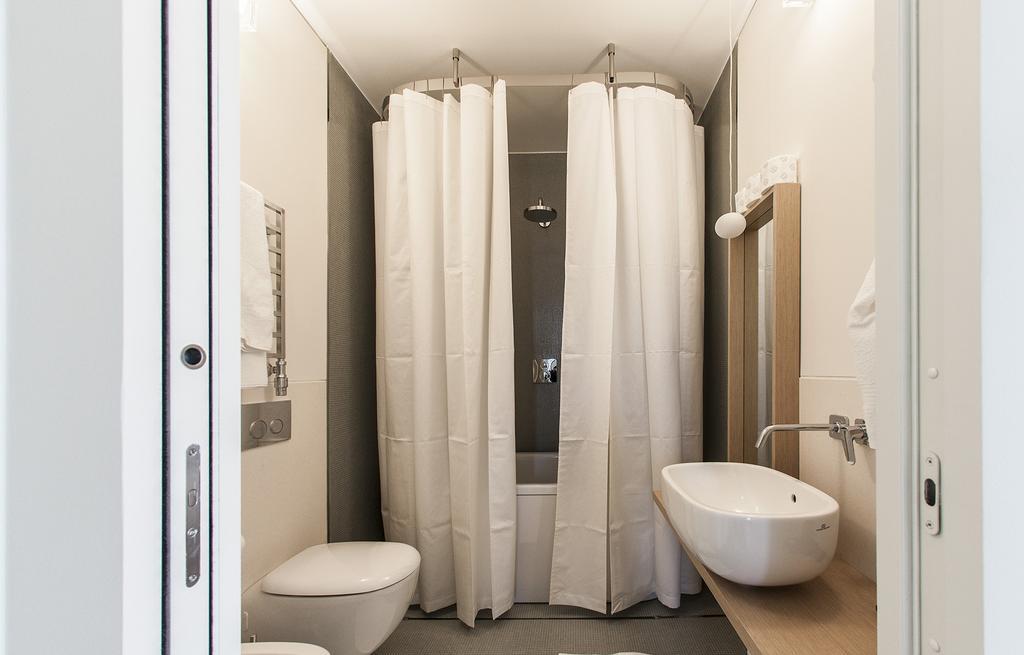 Hemeras Boutique Homes - Design Flats Near The City Center Milano Esterno foto