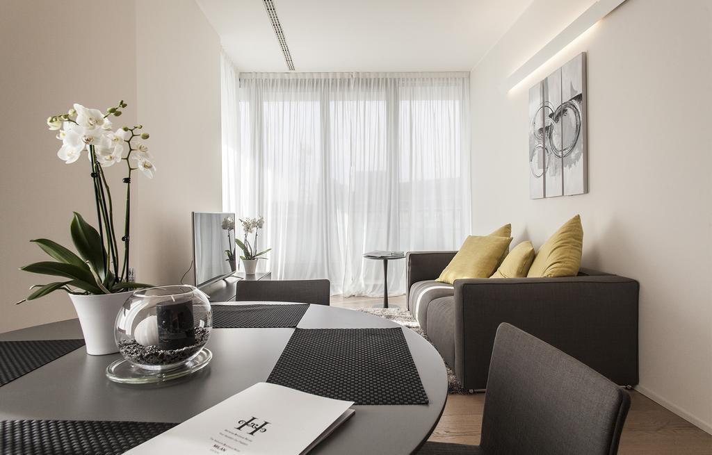 Hemeras Boutique Homes - Design Flats Near The City Center Milano Esterno foto