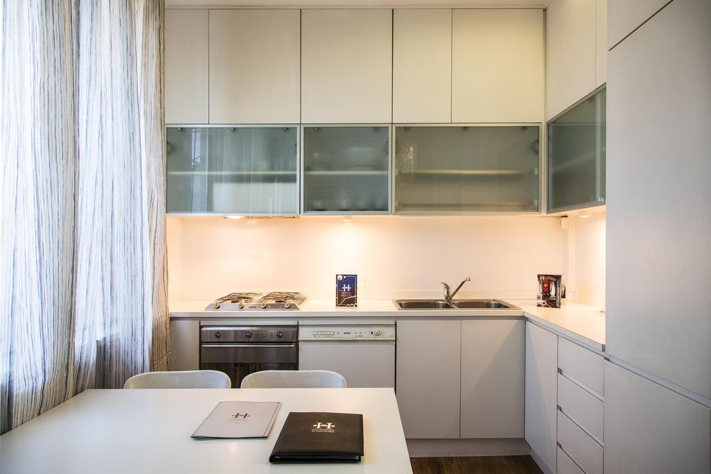 Hemeras Boutique Homes - Design Flats Near The City Center Milano Esterno foto