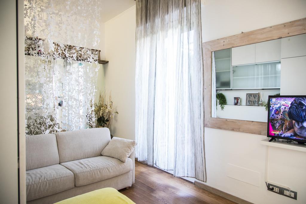 Hemeras Boutique Homes - Design Flats Near The City Center Milano Esterno foto